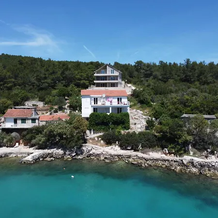 Buda-2 By Interhome * Basina