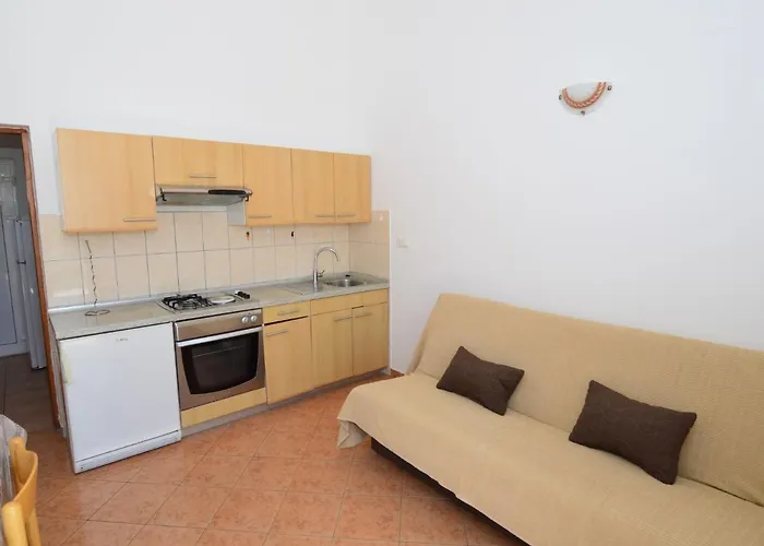 Buda-2 By Interhome Basina